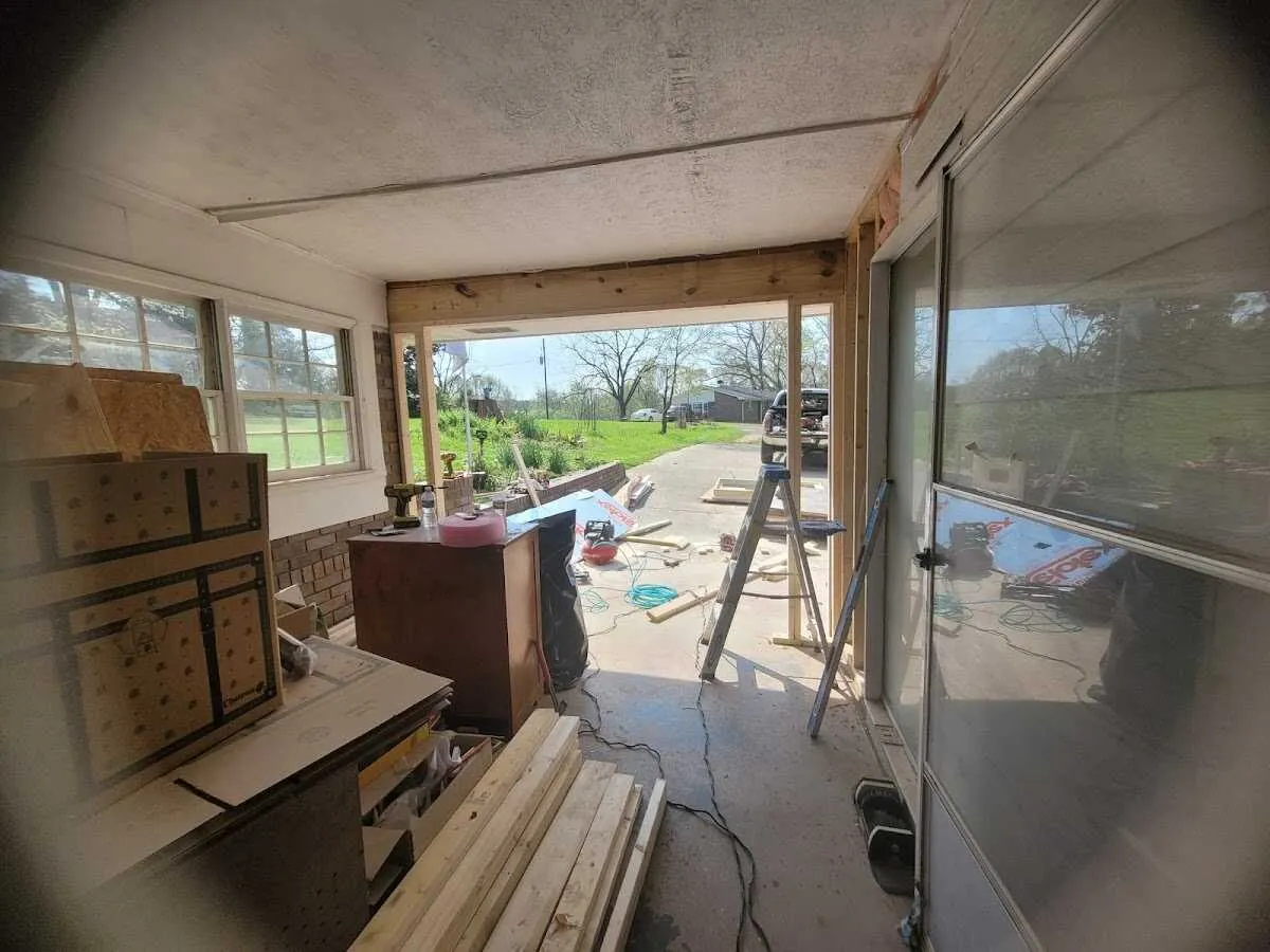 Air movers and dehumidifier for Drying & Dehumidification in Laughlin